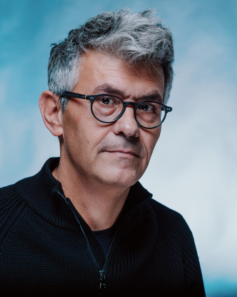 Dating Profilfoto nachher, professionelles Portrait mit klarerem Ausdruck